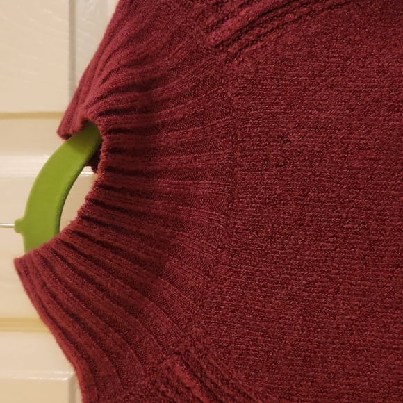 Turtle neck - Picture 2 of 2